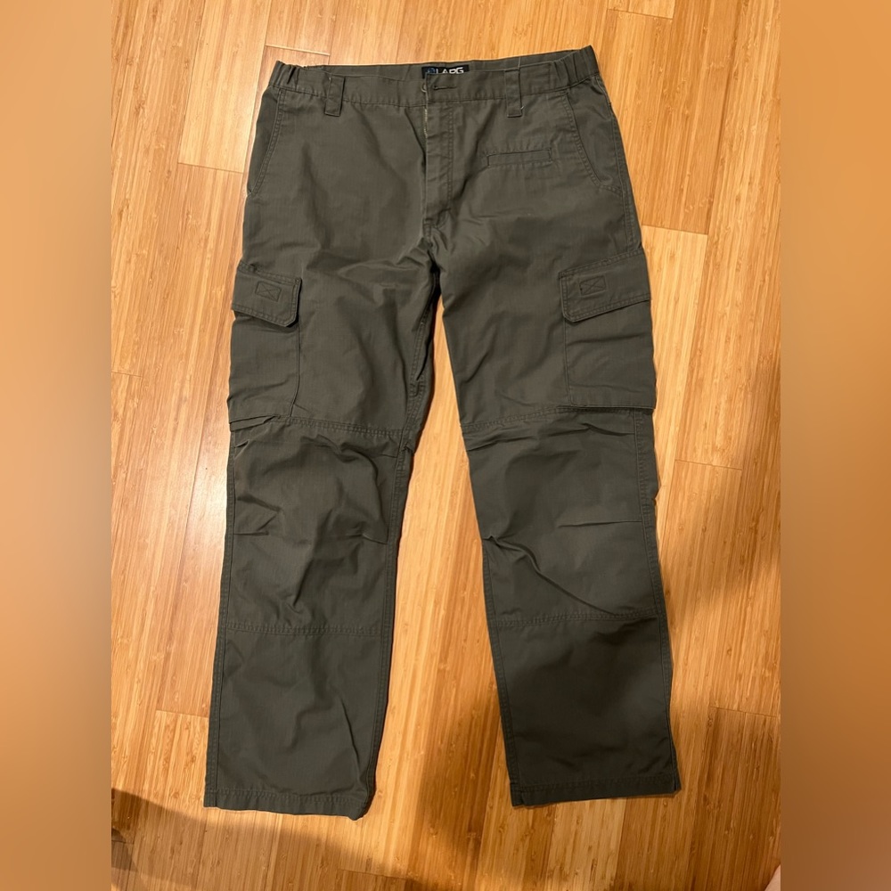 LA Police Gear Urban Ops pants. EUC tactical pants in ripstop material. 34/32